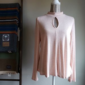 Keyhole long sleeve top